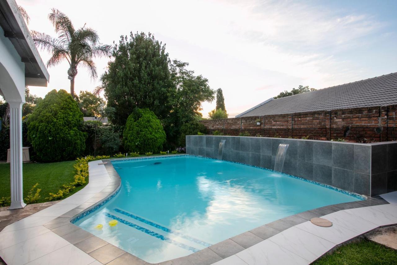 200m2, 1 yatak odalı, 2 banyolu House, Garsfontein bölgesinde Pretoria-Noord Dış mekan fotoğraf
