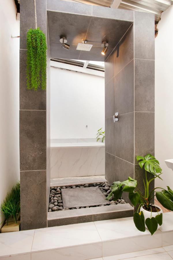 200m2, 1 yatak odalı, 2 banyolu House, Garsfontein bölgesinde Pretoria-Noord Dış mekan fotoğraf